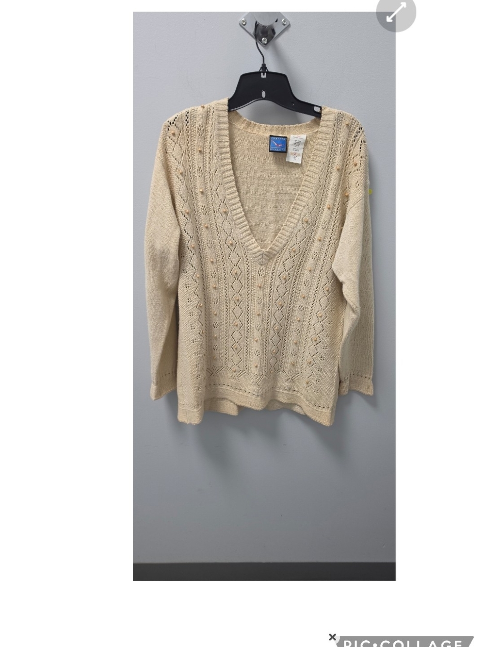 Jantzen Classics Vintage Pointelle Knit V-Neck Sweater Size Medium - Cream Ramie